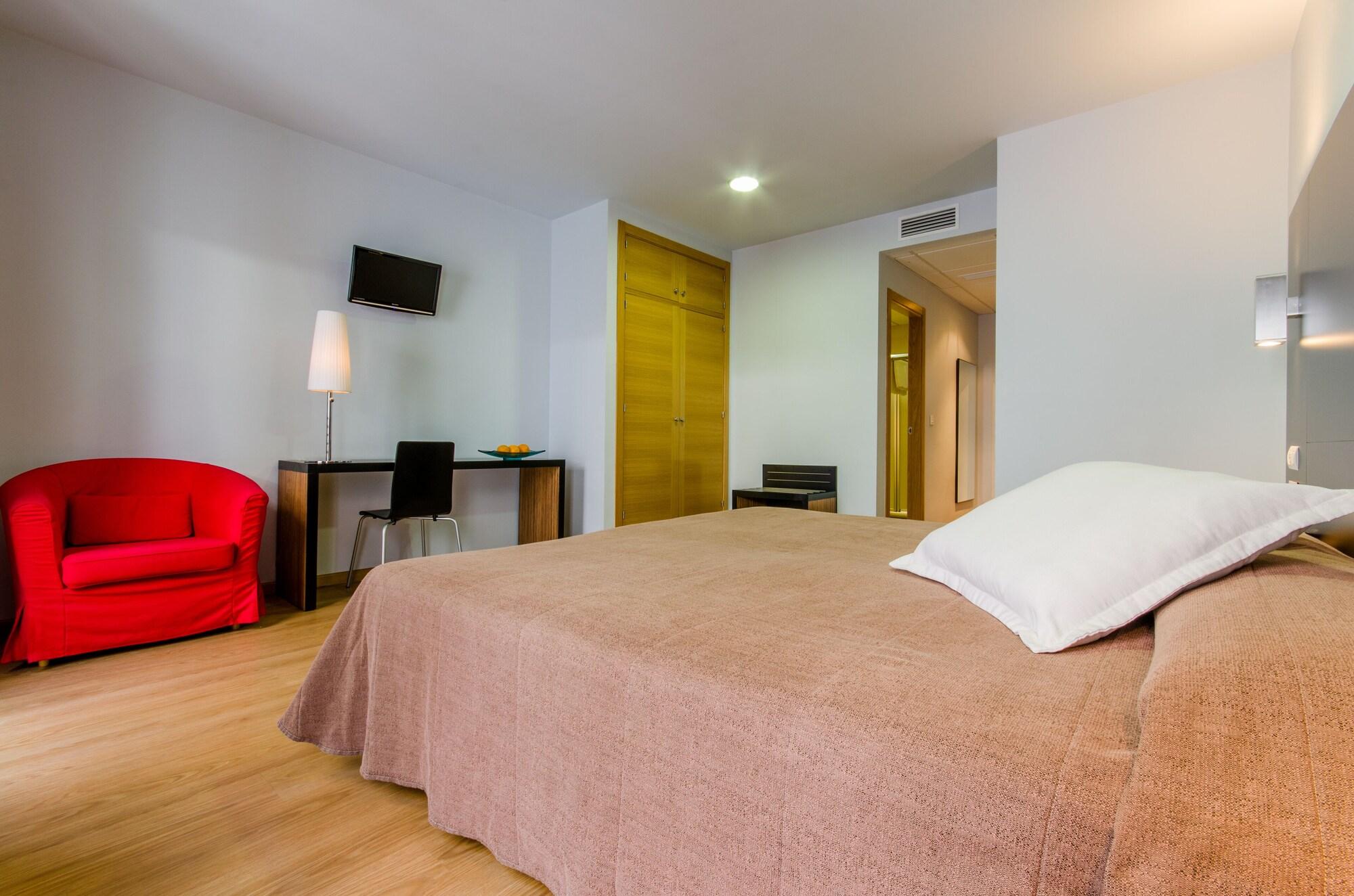 Yit Casablanca Hotel Гранада Екстериор снимка