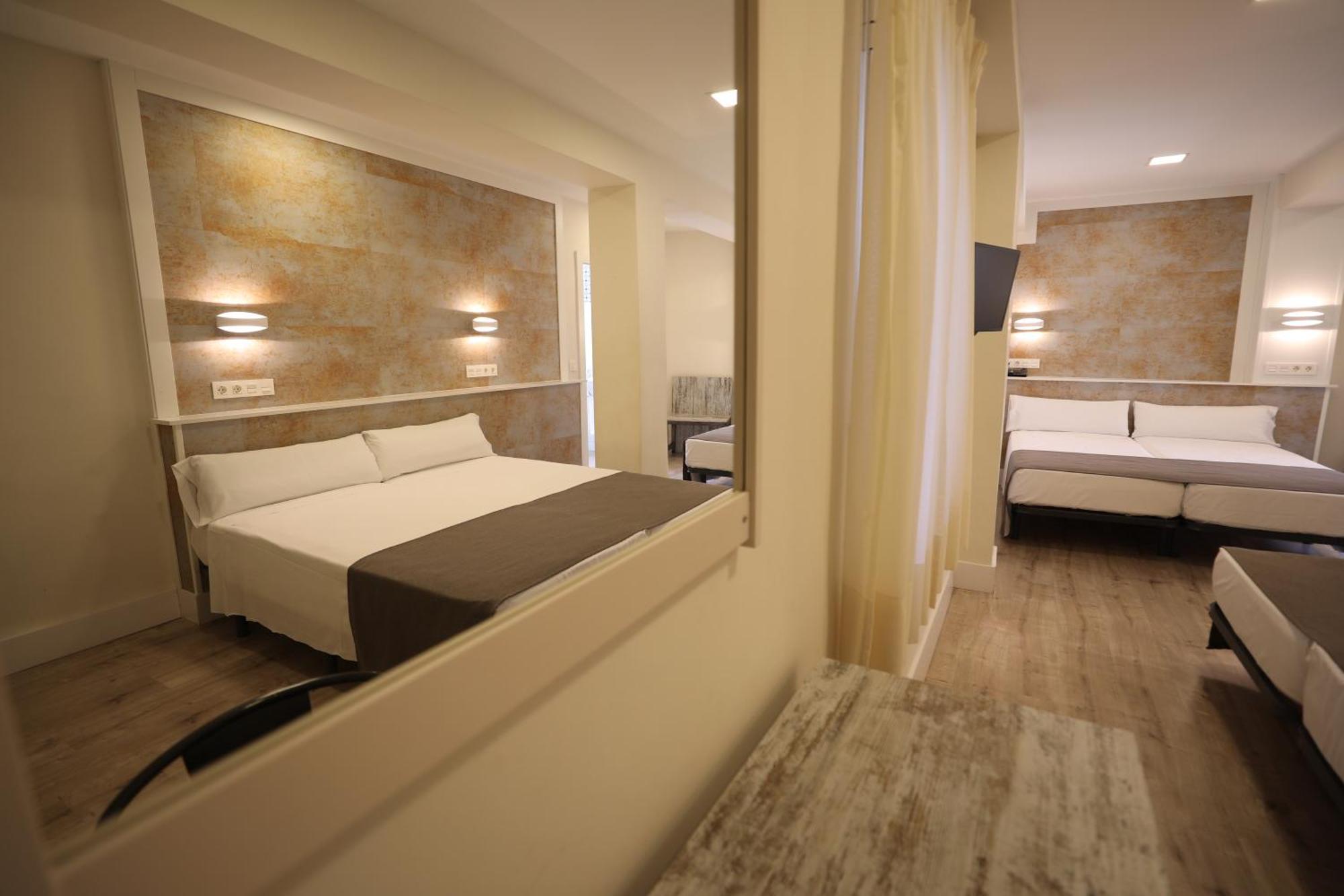 Yit Casablanca Hotel Гранада Екстериор снимка