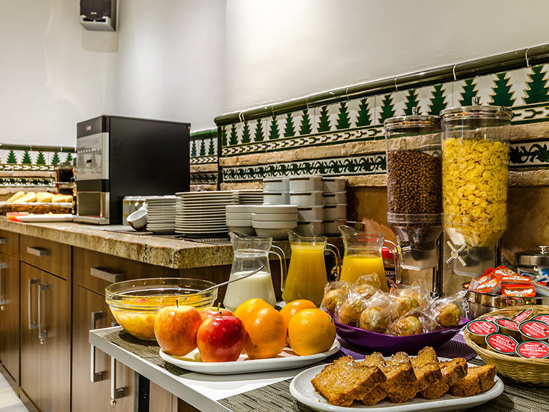 Yit Casablanca Hotel Гранада Екстериор снимка